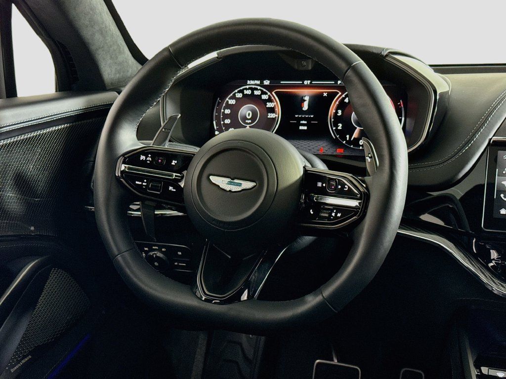 Used 2026 Aston Martin DBX S AWD/4WD image 10
