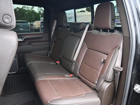 Used 2025 GMC Sierra 3500 Denali AWD/4WD image 33