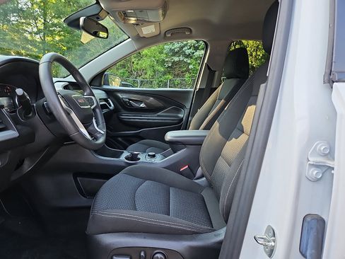 Used 2023 GMC Terrain SLE w/ Driver Convenience Package AWD/4WD image 14