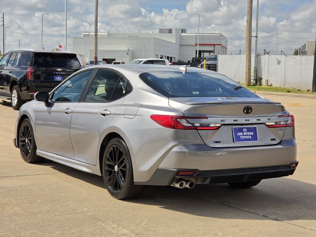Used 2025 Toyota Camry SE w/ Convenience Package FWD image 7