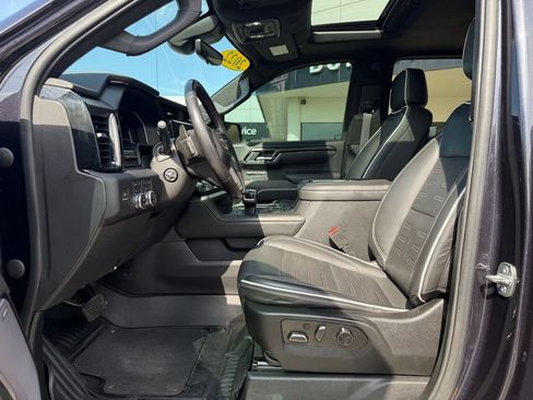 Used 2022 GMC Sierra 1500 AT4X AWD/4WD image 7