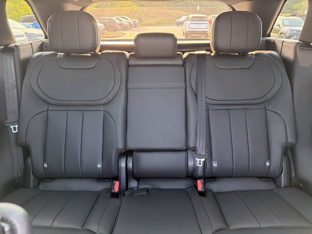 New 2026 Land Rover Range Rover Sport Dynamic SE AWD/4WD image 26