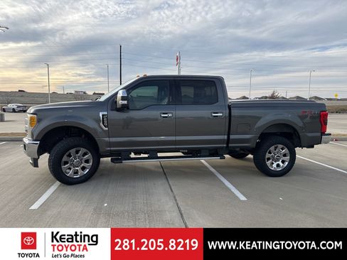 Used 2017 Ford F250 Lariat w/ Lariat Ultimate Package image 6