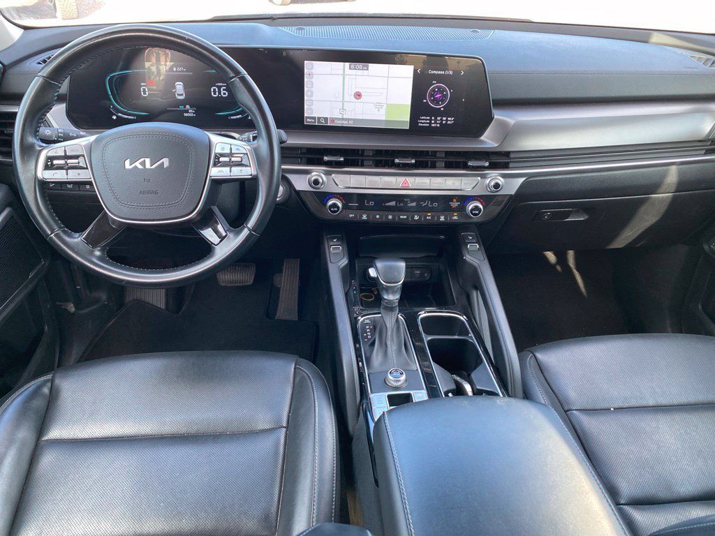 Used 2025 Kia Telluride S FWD image 9