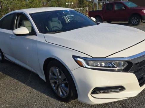 Used 2018 Honda Accord LX image 4