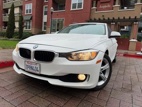Used 2014 BMW 320i Sedan RWD image 19