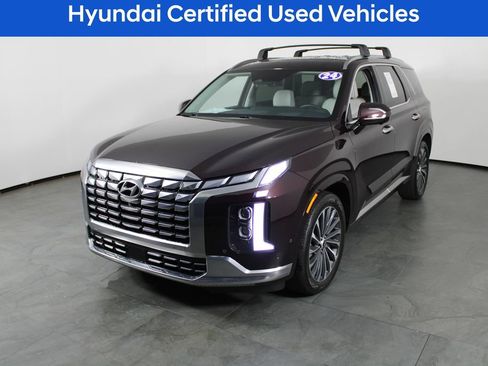 Used 2024 Hyundai Palisade Calligraphy FWD image 2