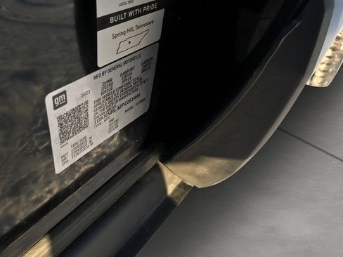 Used 2023 GMC Acadia SLE w/ Driver Convenience Package image 31