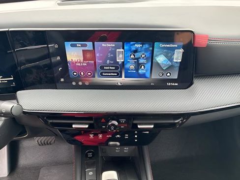 New 2026 Nissan Kicks SR FWD image 14
