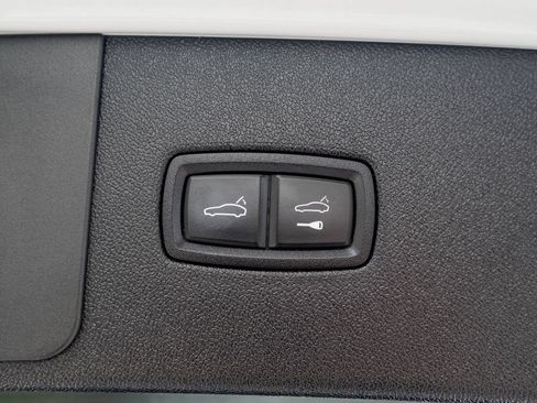 Used 2019 Porsche Cayenne E-Hybrid AWD/4WD image 35