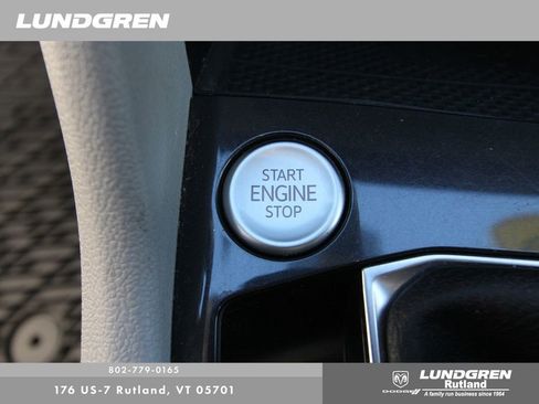 Used 2022 Volkswagen Tiguan SE image 26