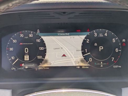 Used 2022 Land Rover Discovery S R-Dynamic image 10