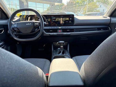 Certified 2025 Kia K4 EX FWD image 18