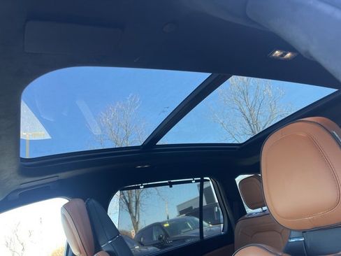 Used 2023 Lincoln Aviator Black Label w/ Class IV Trailer Tow Package image 42