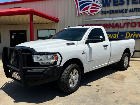 Used 2020 RAM 2500 Tradesman RWD image 1