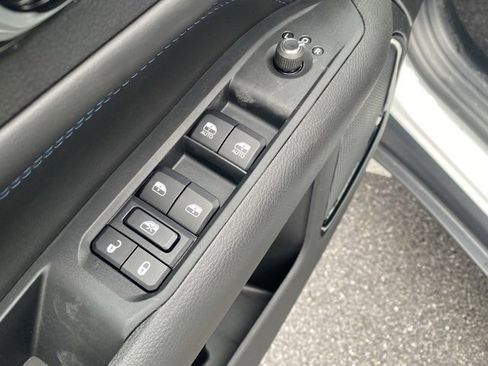 New 2026 Jeep Compass Latitude image 13