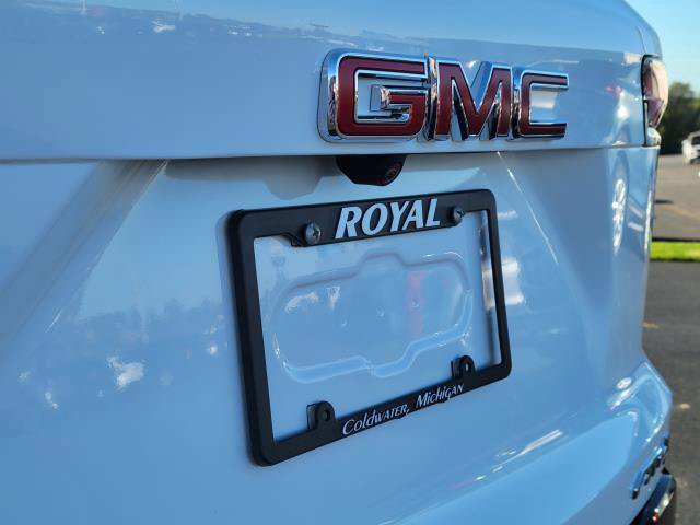 New 2027 GMC Terrain AT4 w/ Convenience Package III AWD/4WD image 8