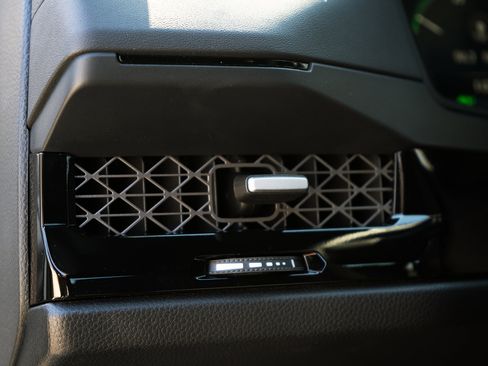 Used 2025 Honda Accord Sport image 41