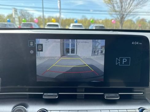 Used 2024 Hyundai Kona SEL AWD/4WD image 18