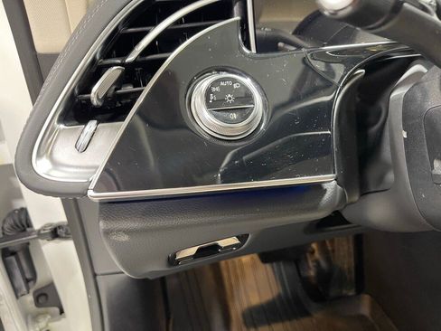 Used 2026 Mercedes-Benz E 350 4MATIC Sedan image 19