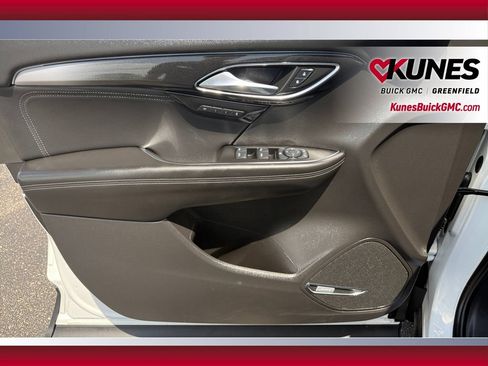 Used 2024 Buick Envision Preferred AWD/4WD image 37