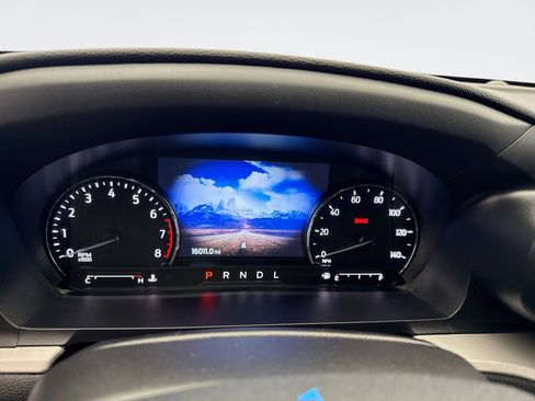 Used 2023 Ford Explorer XLT w/ Equipment Group 202A image 10