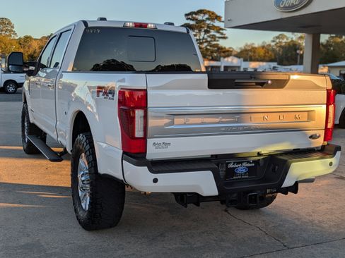 Used 2022 Ford F250 Platinum image 8