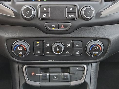 Certified 2023 GMC Terrain AT4 image 14