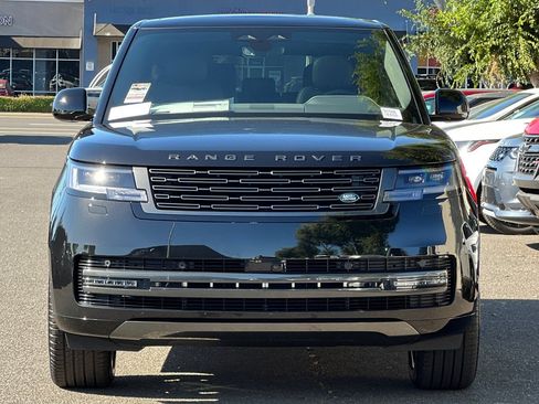 New 2026 Land Rover Range Rover Long Wheelbase SE AWD/4WD image 7