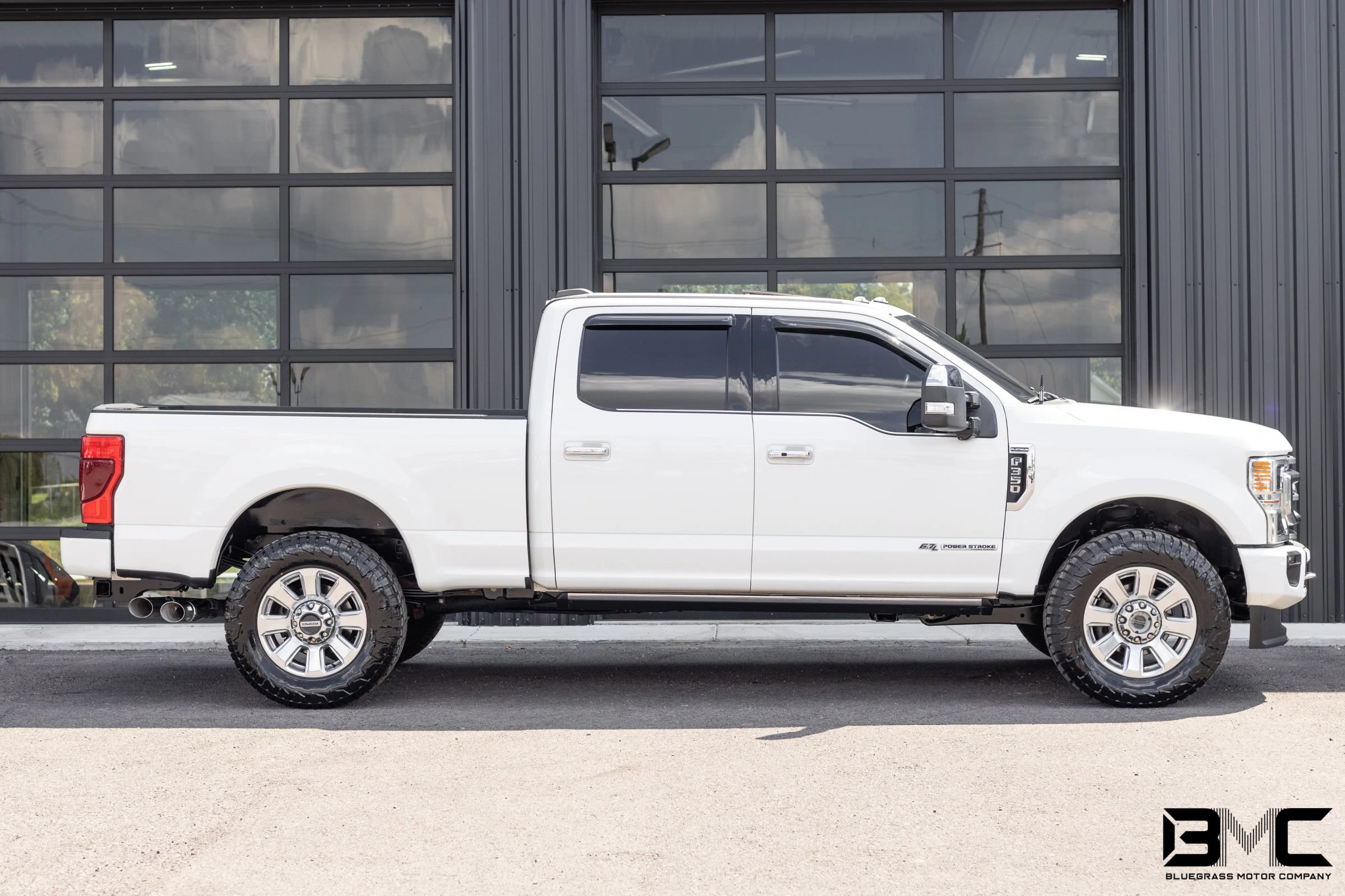 Used 2021 Ford F350 Platinum AWD/4WD image 9