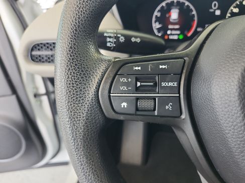 Used 2024 Honda HR-V LX image 14