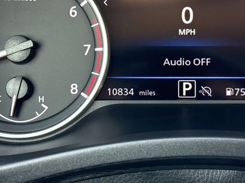 Used 2024 Nissan Sentra SR FWD image 13