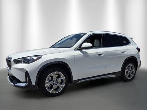 New 2026 BMW X1 xDrive28i w/ Convenience Package AWD/4WD image 3