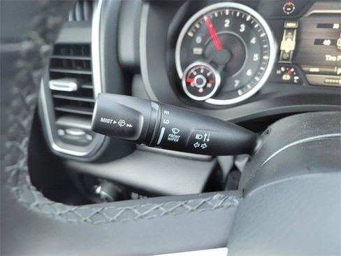 New 2026 RAM 1500 4x4 Crew Cab image 19