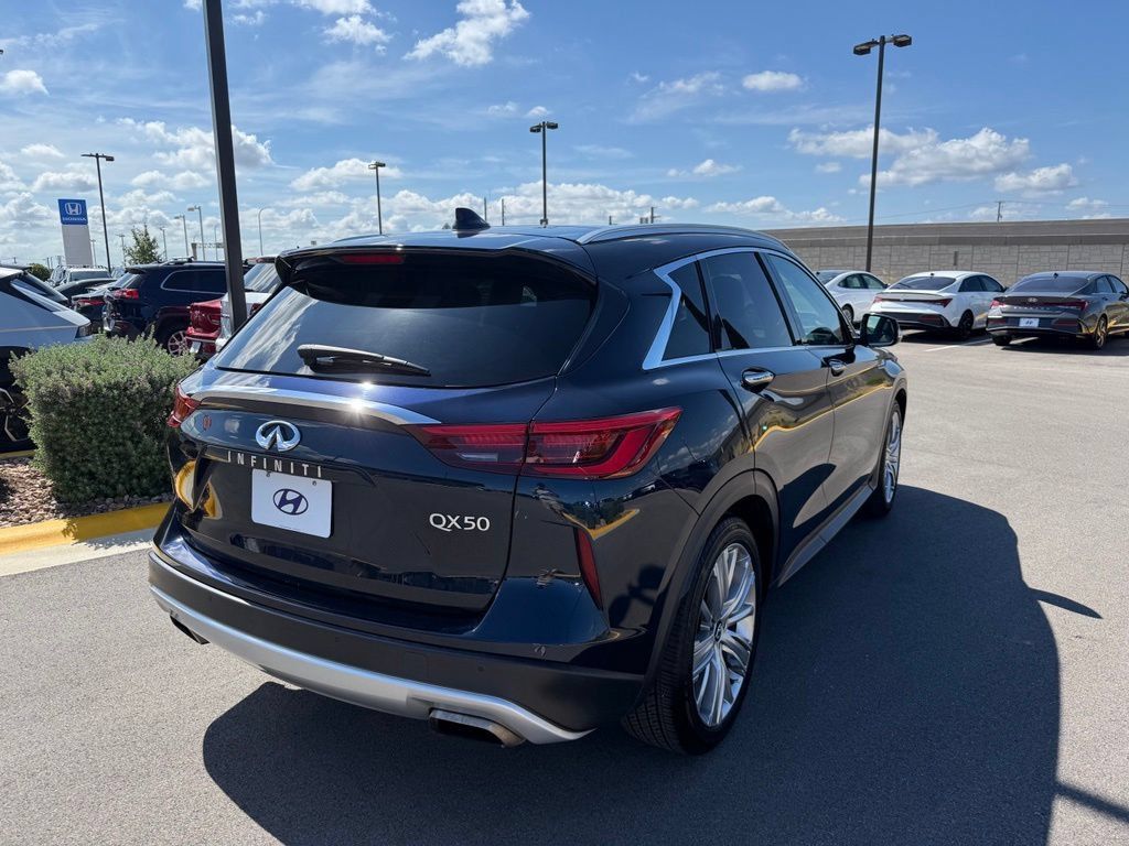 Used 2020 INFINITI QX50 Sensory w/ Proactive Package FWD image 3
