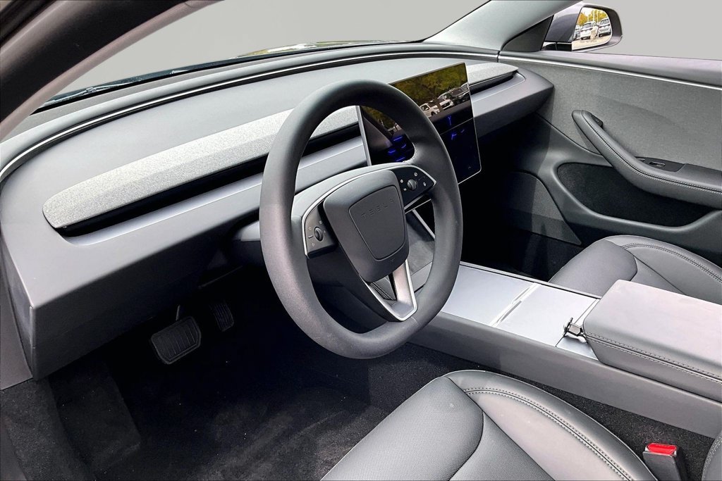 Used 2025 Tesla Model 3 Long Range RWD image 11