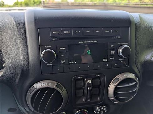 Used 2018 Jeep Wrangler Unlimited Sport S AWD/4WD image 31