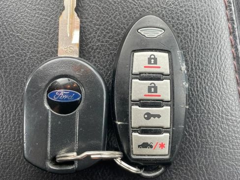 Used 2013 Ford Edge SEL AWD/4WD image 25