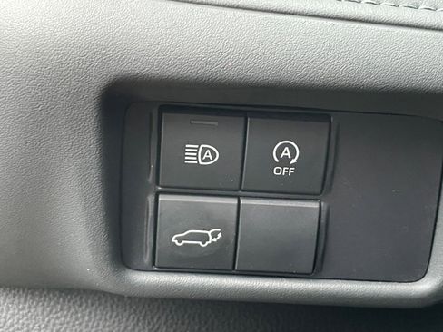 Used 2025 Toyota Highlander XSE image 23