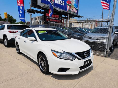 Used 2018 Nissan Altima 2.5 S FWD image 3