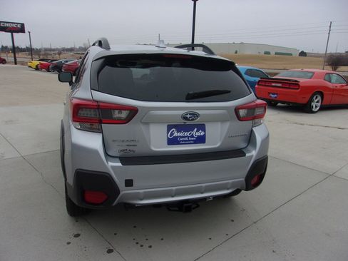 Used 2021 Subaru Crosstrek 2.0i Premium image 6