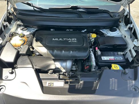 Used 2015 Jeep Cherokee Sport image 43