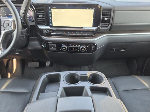 Certified 2024 Chevrolet Silverado 1500 LT w/ Leather Package RWD image 21