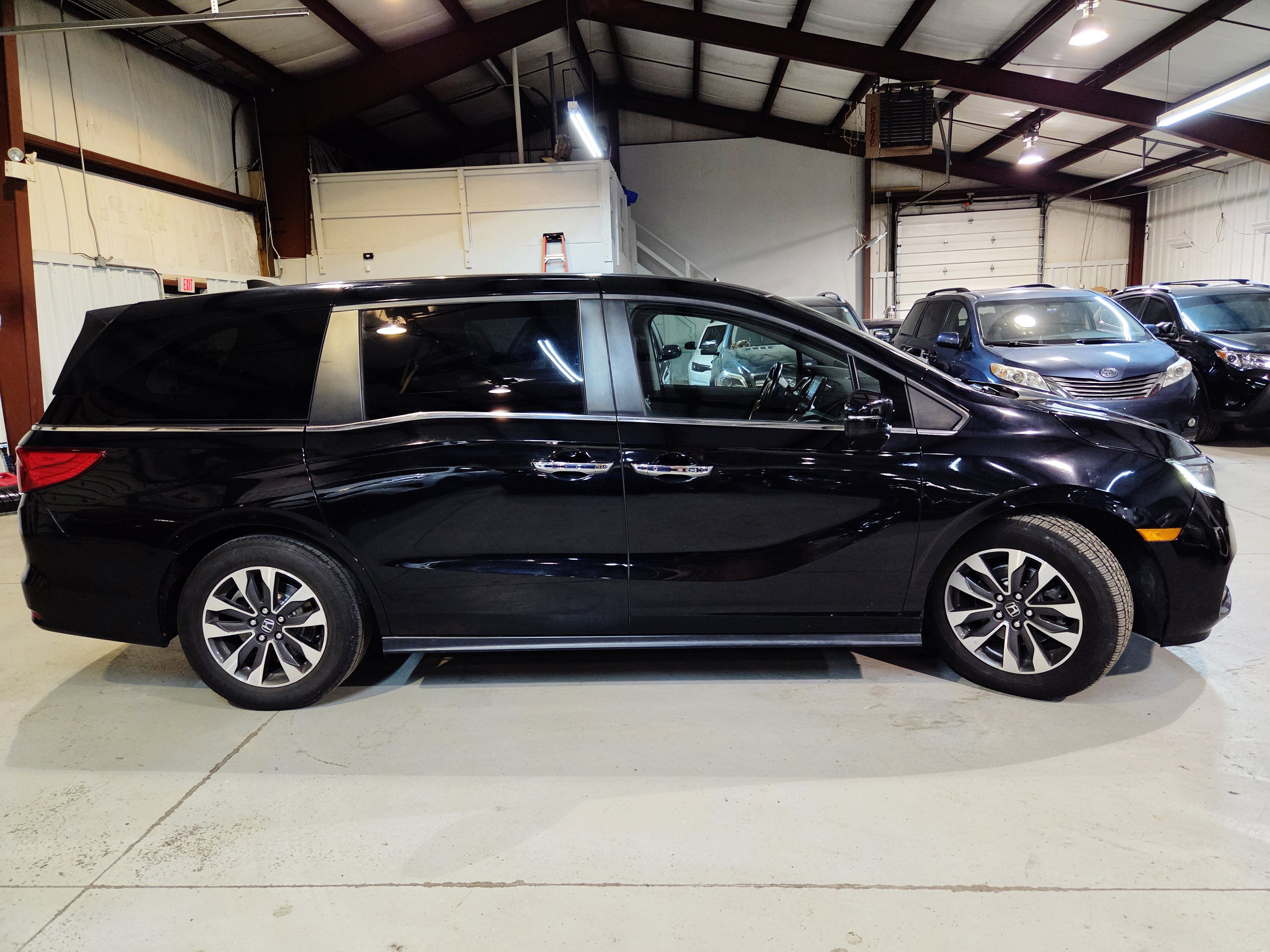 Used 2021 Honda Odyssey EX-L image 10