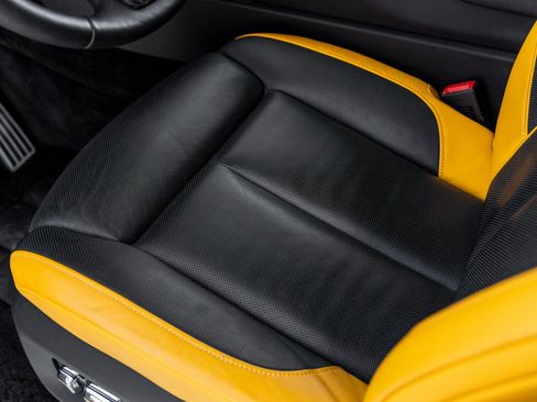 Used 2023 Rolls-Royce Cullinan Black Badge w/ Dark Exterior Package image 21