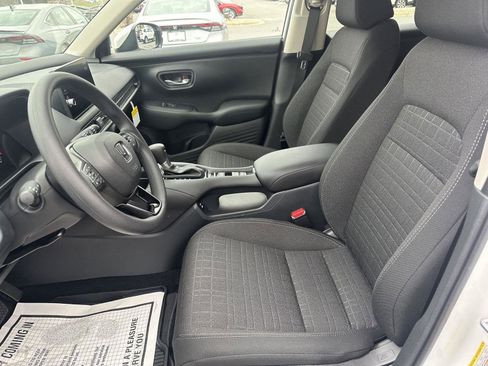 New 2026 Honda HR-V LX image 10