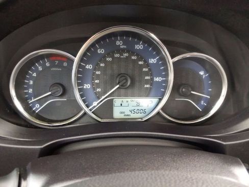 Used 2014 Toyota Corolla LE image 22