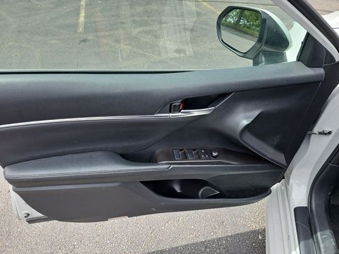 Used 2024 Toyota Camry XSE FWD image 19