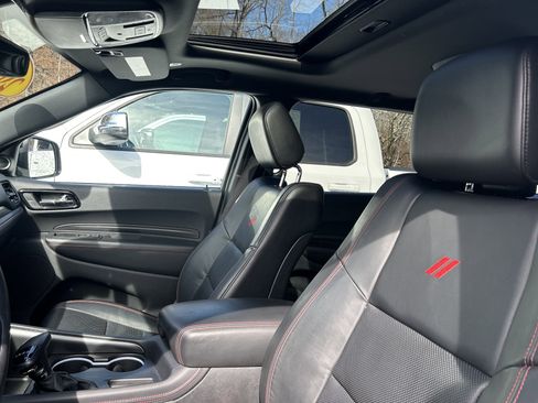 Certified 2023 Dodge Durango GT image 3