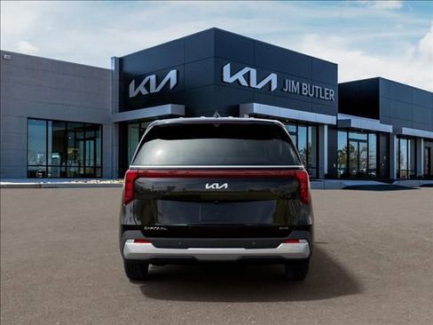 New 2026 Kia Carnival LXS FWD image 5